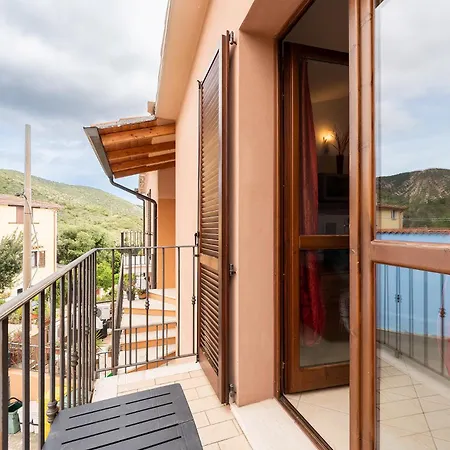 Daire South Sardinia Holidays, 5 Minutes To Chia Domus De Maria