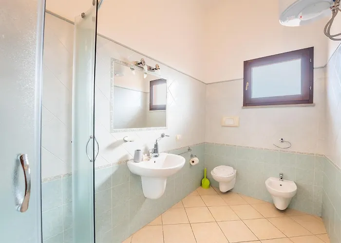 South Sardinia Holidays, 5 Minutes To Chia Apartman