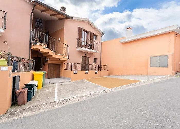 Daire South Sardinia Holidays, 5 Minutes To Chia *